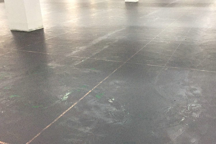 防靜電地坪漆,福州防靜電地坪工程_防靜電地坪漆廠家滄晟:靜電對人體的危險有哪些？